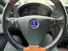 Wood grain steering wheel - comes with 2 key fobs!!!