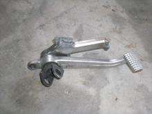 03-04 636 right front peg holder with rear brake lever