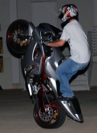 Scott. Blurry pic but damn...That bike was beautiful. I will never get over it :'(