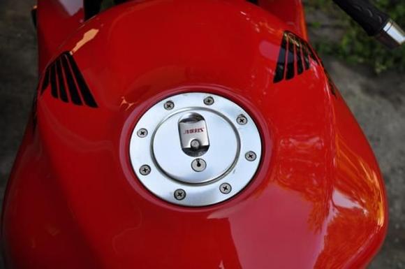 VTR1000f 75