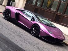 Gorgeous purple Lamborghini Aventador LP720-4 50th Anniversio Roadster spotted in London. It hails all the way from Saudi Arabia.