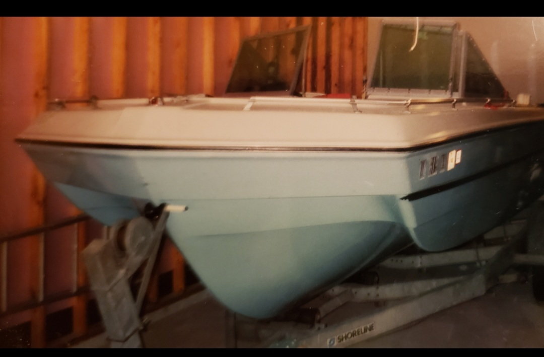 Identifying Make & Model Boat - The Hull Truth - Boating and Fishing Forum