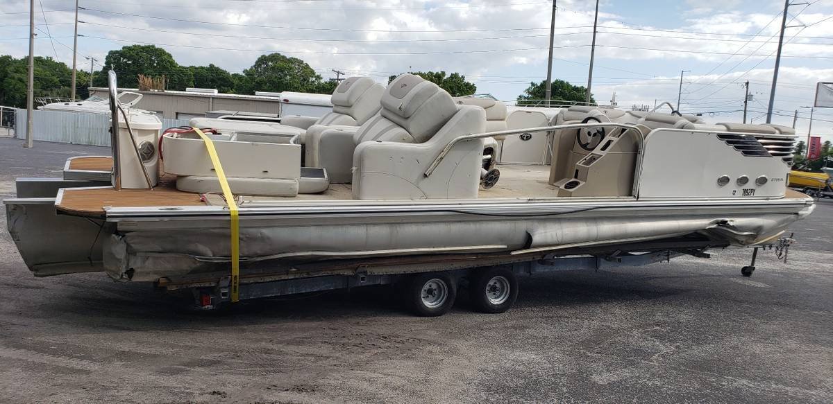 13 People Rescued From Pontoon Boat Off Anclote Key Page 2 The Hull Truth Boating And Fishing Forum