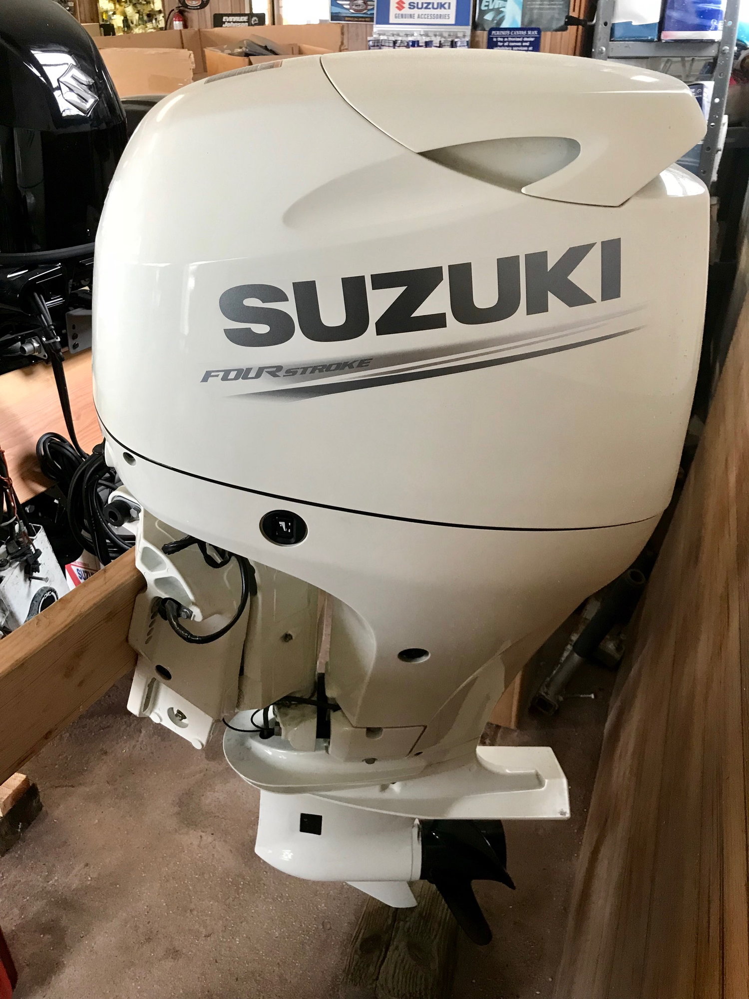 suzuki outboard part