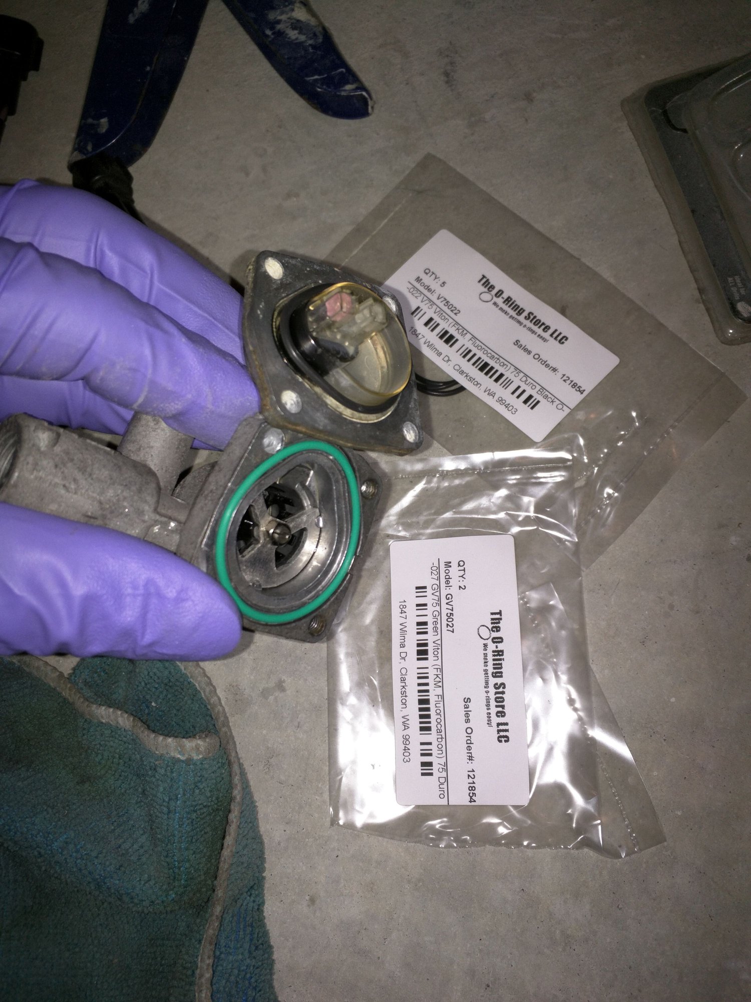 Can you disassemble and clean these yamaha fuel flow sensors? The