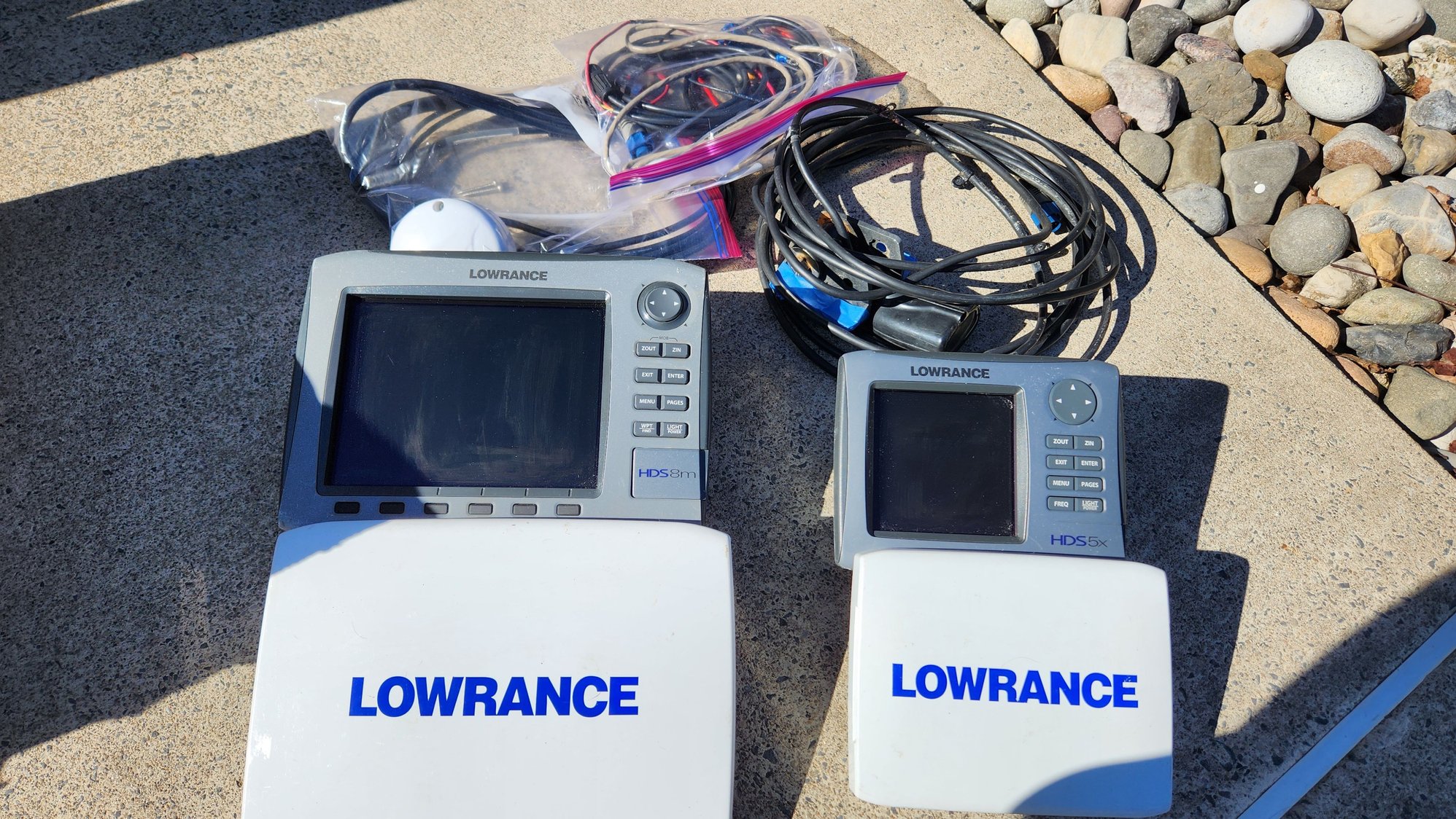 Lowrance not powering on.. - The Hull Truth - Boating and