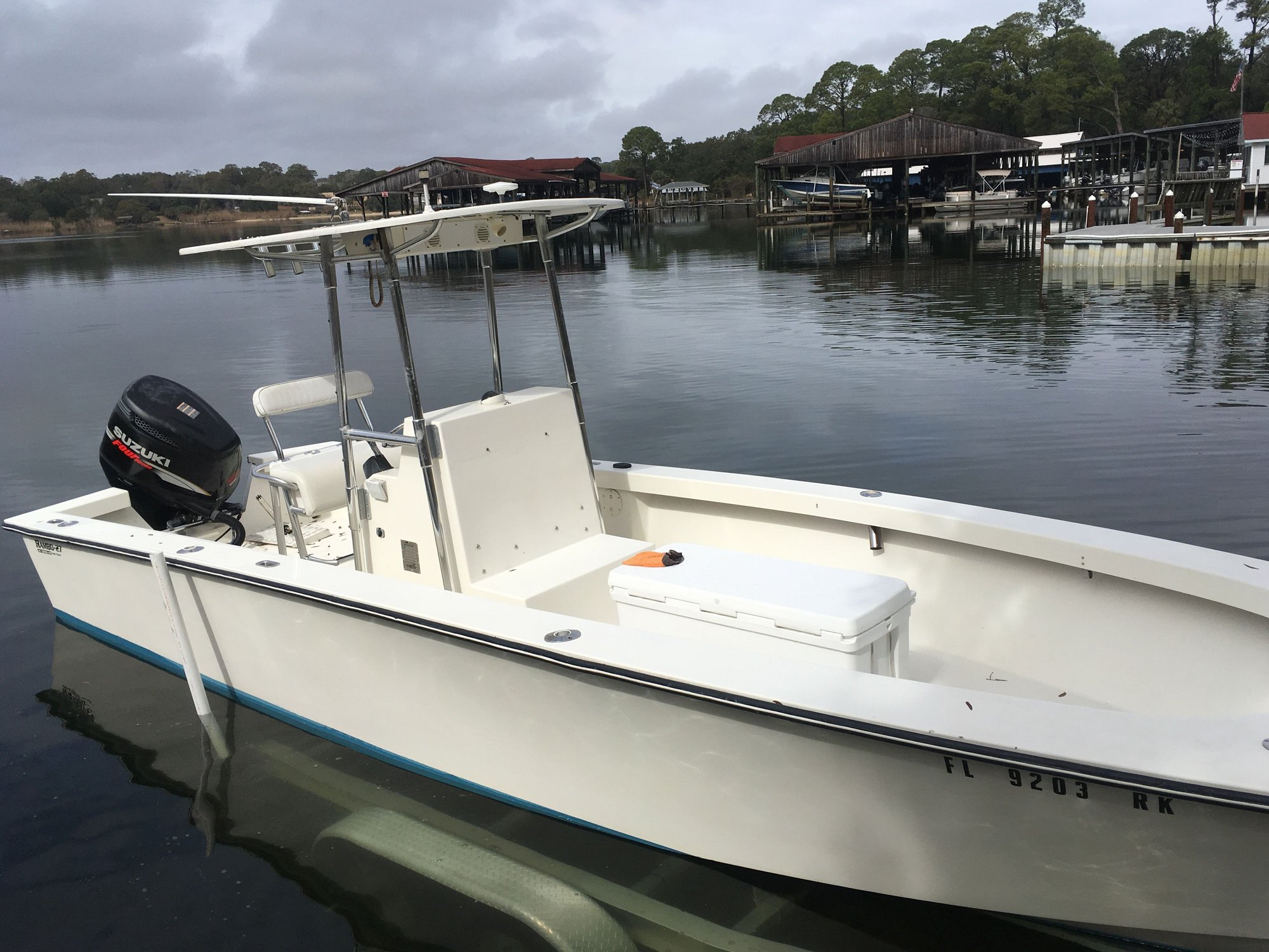 27’ Rambo 250 hp Suzuki heavy duty trailer NEW PRICE 26K The Hull
