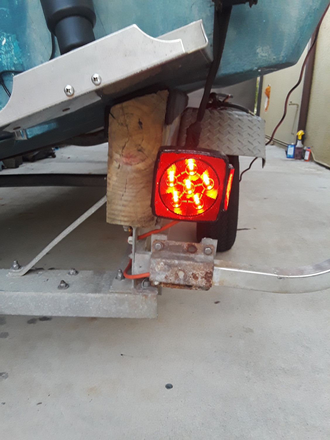 Re wiring boat trailer - The Hull Truth - Boating and Fishing Forum