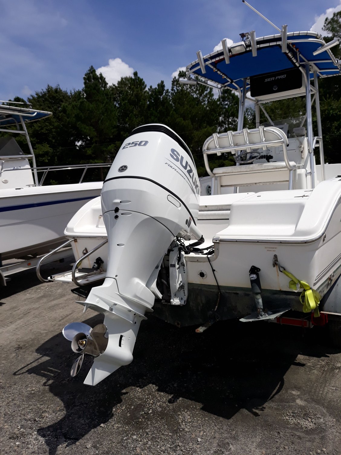 New Boater: Where should I mount my Downriggers? - The Hull Truth - Boating  and Fishing Forum