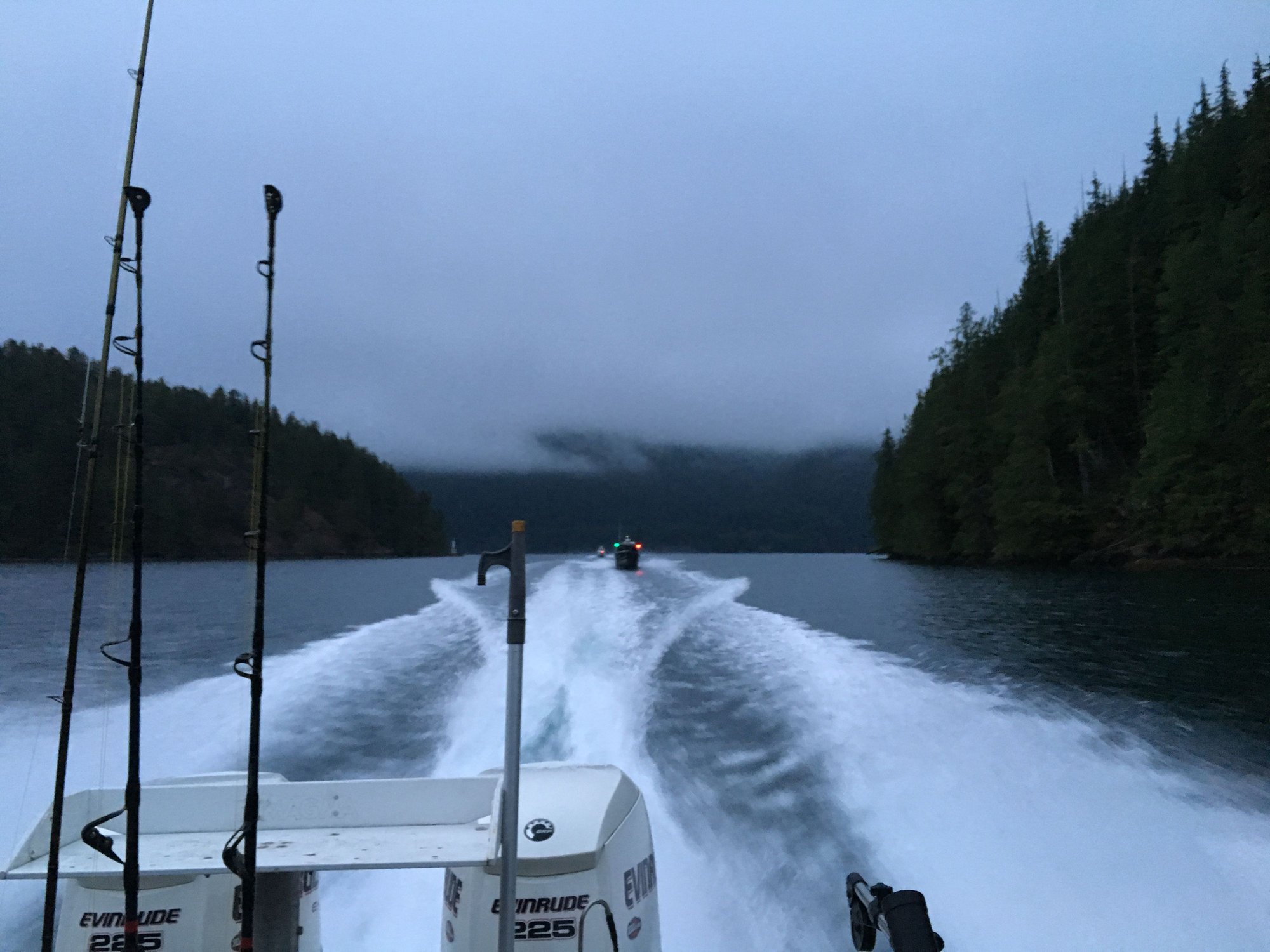 2005 26’ Magnum (Duckworth) custom aluminum dive rescue boat w/ twin 2010 Etec 225’s The Hull