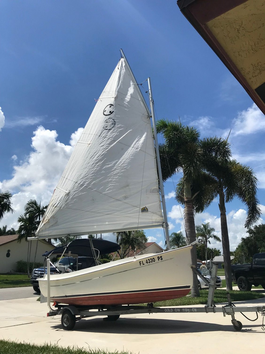 2009 ComPac Yachts "Picnic Cat" 14' Sailboat 5300 (S FL) The Hull