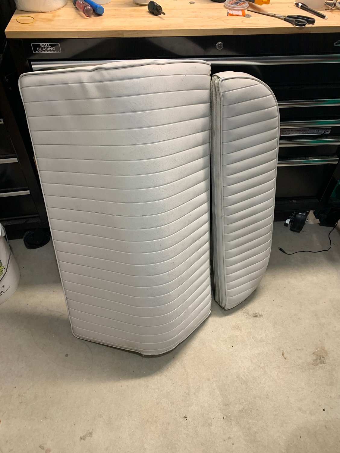 Regulator 26 Leaning Post Cushion The Hull Truth Boating and Fishing Forum