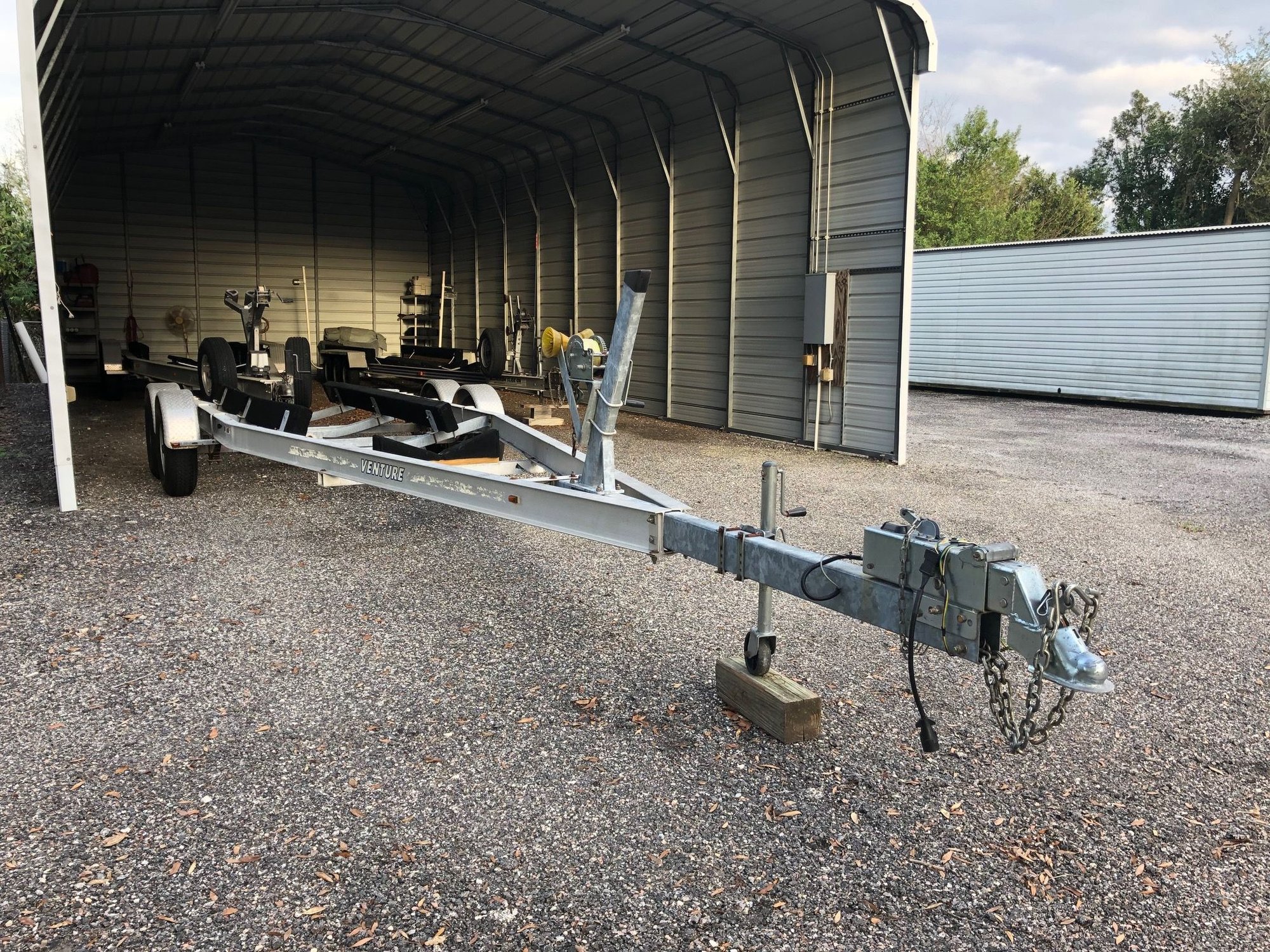 2008 Venture Tandem Axle Trailer 9365 lb. GVWR *** 2400 The Hull