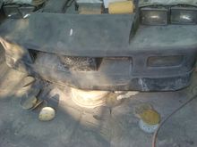 The mess in the floor is all from todays sanding so you can see how much paint I took off.