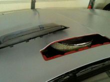 Rochester Carb and air cleaner fit nicely in offset hood bulge, breaths nicely behind open screen bezel...