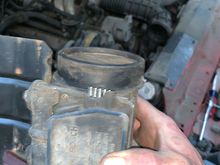 Going to need a new MAF. The pins on the harness side are nice and tarnished also. Will have to fix that.