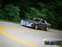 #dirtyeyezcamaro on us129
tail of the dragon
photo by killboy.com