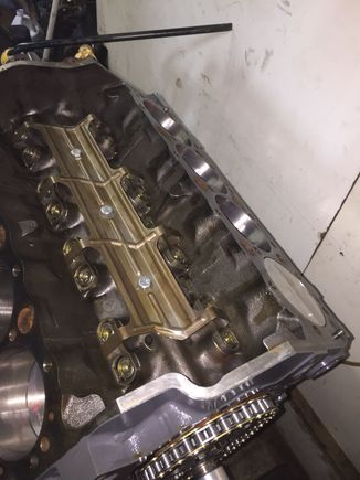 Scrounged u-pull and got lifter guides, pushrods, and cam bolts