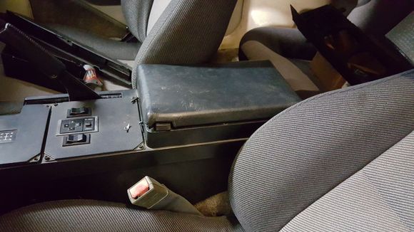 84 console lid, still in decent shape