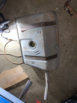  Leaned the tank up a little and emptied it out. 