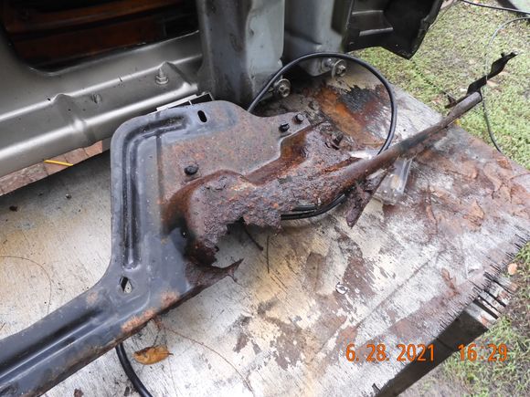 Old rusty bumper support removed
