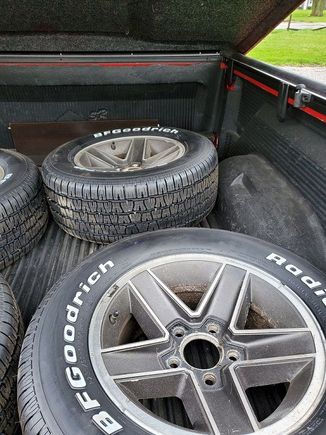 N90s w/BFGoodrich Radial T/As