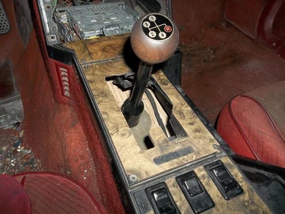 Cut out the auto shift plate until i get the man.