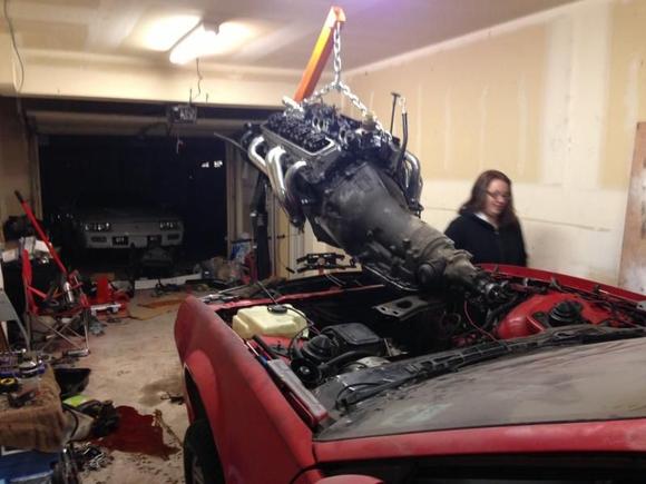 dropping in the engine and tranny