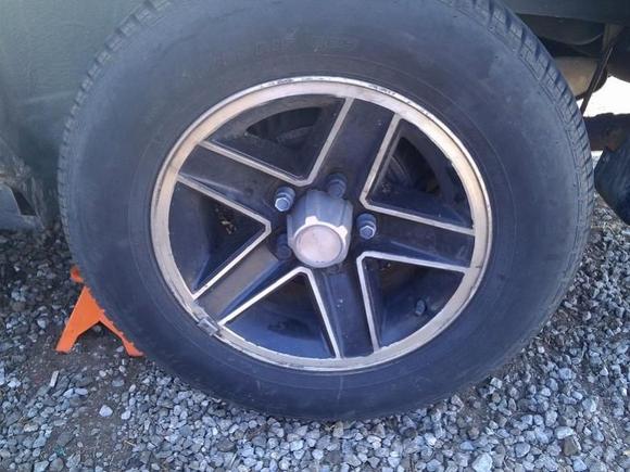 came with these, gonna b my backups. this b4 powder coat