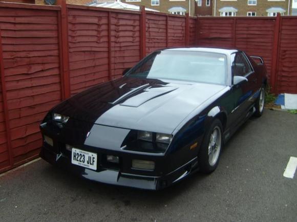 91 Z28 350 TPI when i get it running sweet then the mods will begin. But i have put full leather in it