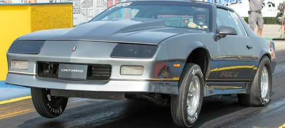 Check out the sidewall wrinkle on the slicks! 