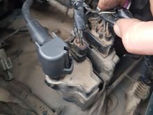 Couldnt put my probe in the power cable here, thus not able to measure the resistance.Gotta buy a thinner set of probes.