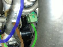 Green wire: engine coolant temp sensor. Brown wire: CSI thermo-time switch. Blue wire: TPS.