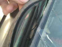Window gasket 3 (there were some questions about my gasket in the replacing the rust maker trim thread, well there it is..)