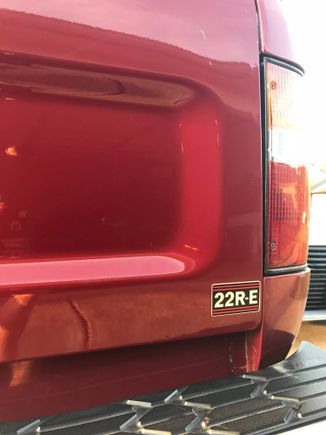 V6 trucks get a badge, why should us 22RE guys be left out?