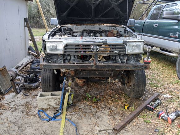 After about 3 hours of pulling and prying the core support back into some sort of shape "it was in a slight not so slight accident 🙄" still pretty fubar 