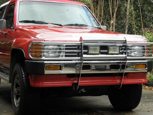 Modified side rails centered the the wire with the grill and head lights right at 1.5 inches lower and the angle changed to match the front better.  Still need to lower the bottom center bar with the fog lights the same distance.