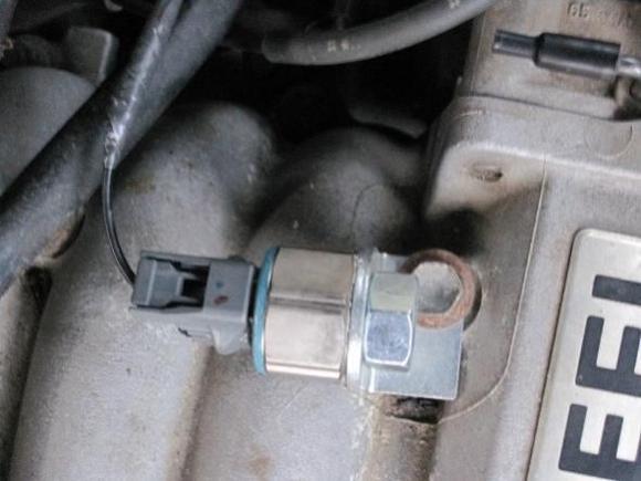 Top view of fix. Knock sensor to the left as you're looking at it.
