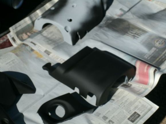 600xSteering trim2

Upper column clam shell, and ignition key surround