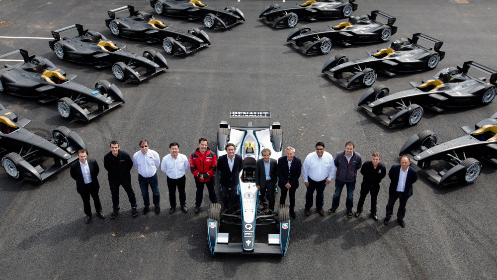 First 10 Formula E race cars delivered to teams