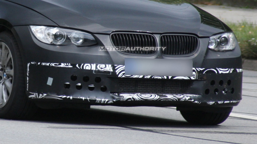 2010 BMW 3-Series Coupe facelift spy shots