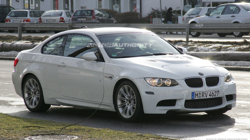 2011 BMW M3 Coupe facelift spy shots