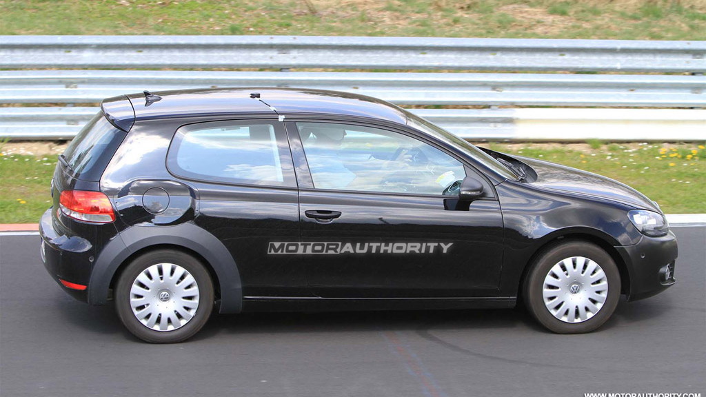 2012 Volkswagen Golf MkVII test mule spy shots 