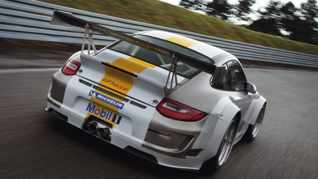 2011 Porsche 911 GT3 RSR race car