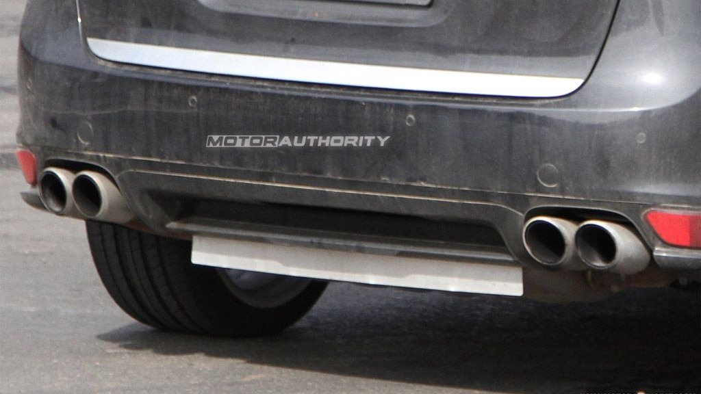 2012 Porsche Cayenne Turbo S spy shots
