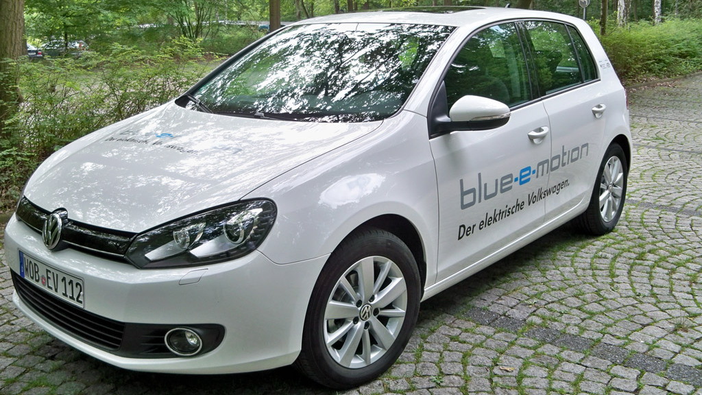 2014 Volkswagen Golf blue-e-motion prototype – Copyright High Gear Media