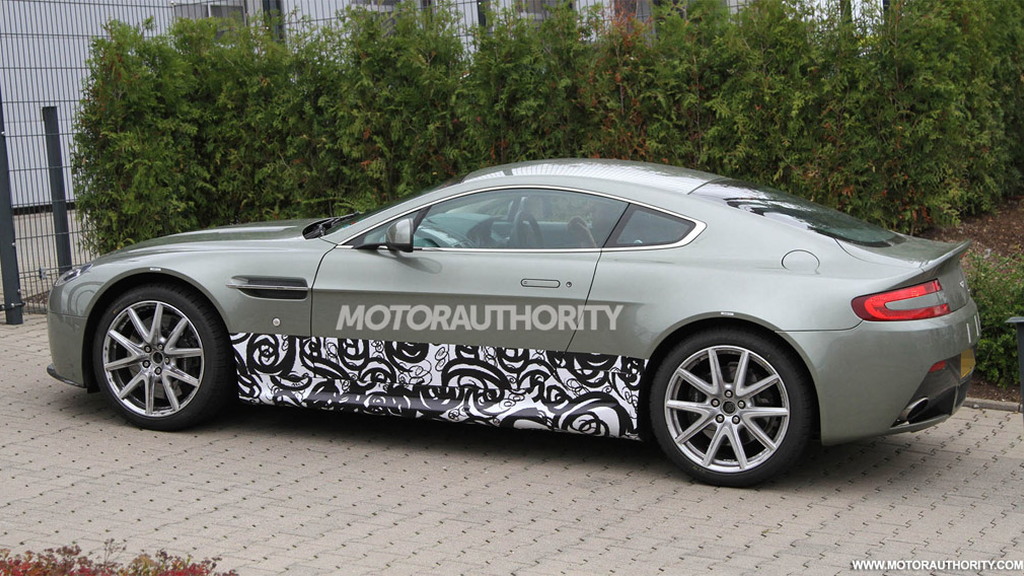 2014 Aston Martin Vantage test-mule spy shots