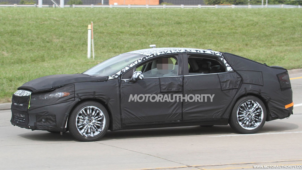 2013 Ford Fusion (Mondeo) spy shots