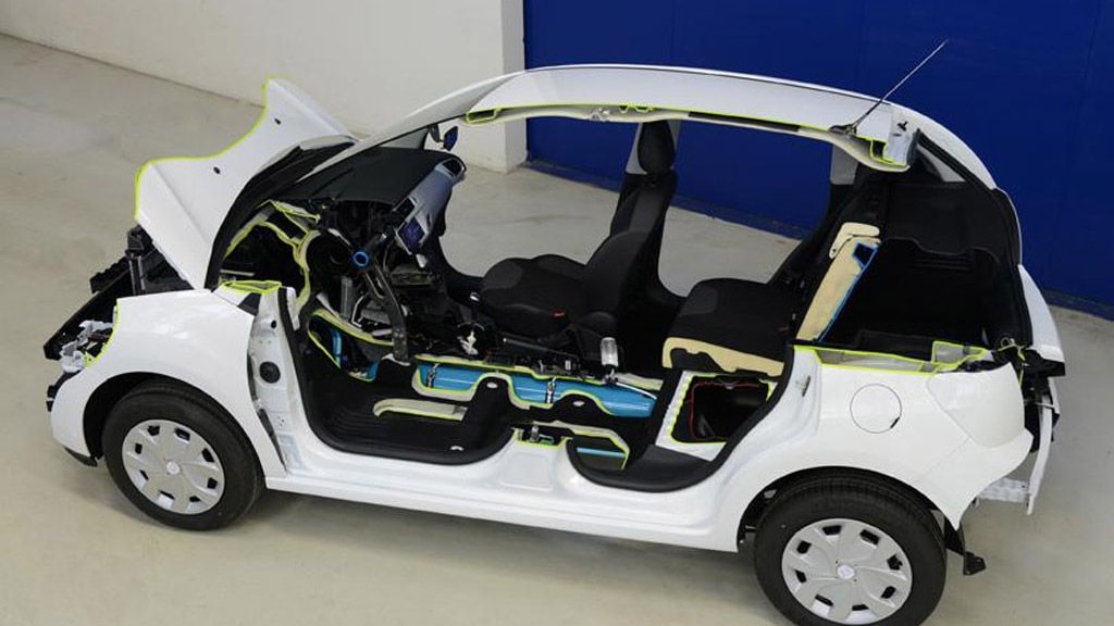 PSA Peugeot Citroen Hybrid Air concept