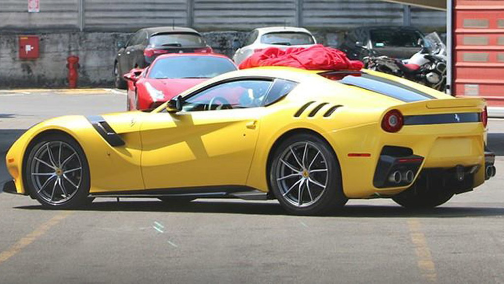 Hardcore Ferrari F12 spy shots - Image via Cavallino Rampante